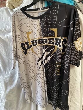 Sluggers' Short Sleeve Graphic Jersey - Black & White